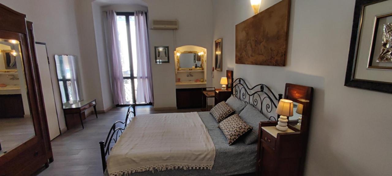 Very Central Apartment, By Shops, Bars, Restaurants Μπάρι Εξωτερικό φωτογραφία