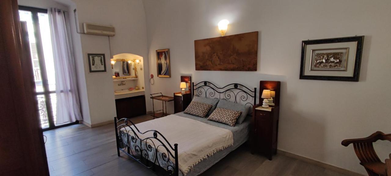 Very Central Apartment, By Shops, Bars, Restaurants Μπάρι Εξωτερικό φωτογραφία
