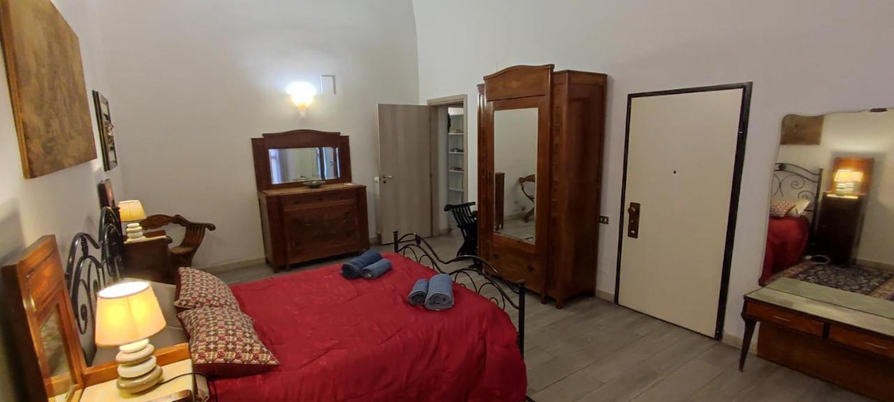 Very Central Apartment, By Shops, Bars, Restaurants Μπάρι Εξωτερικό φωτογραφία