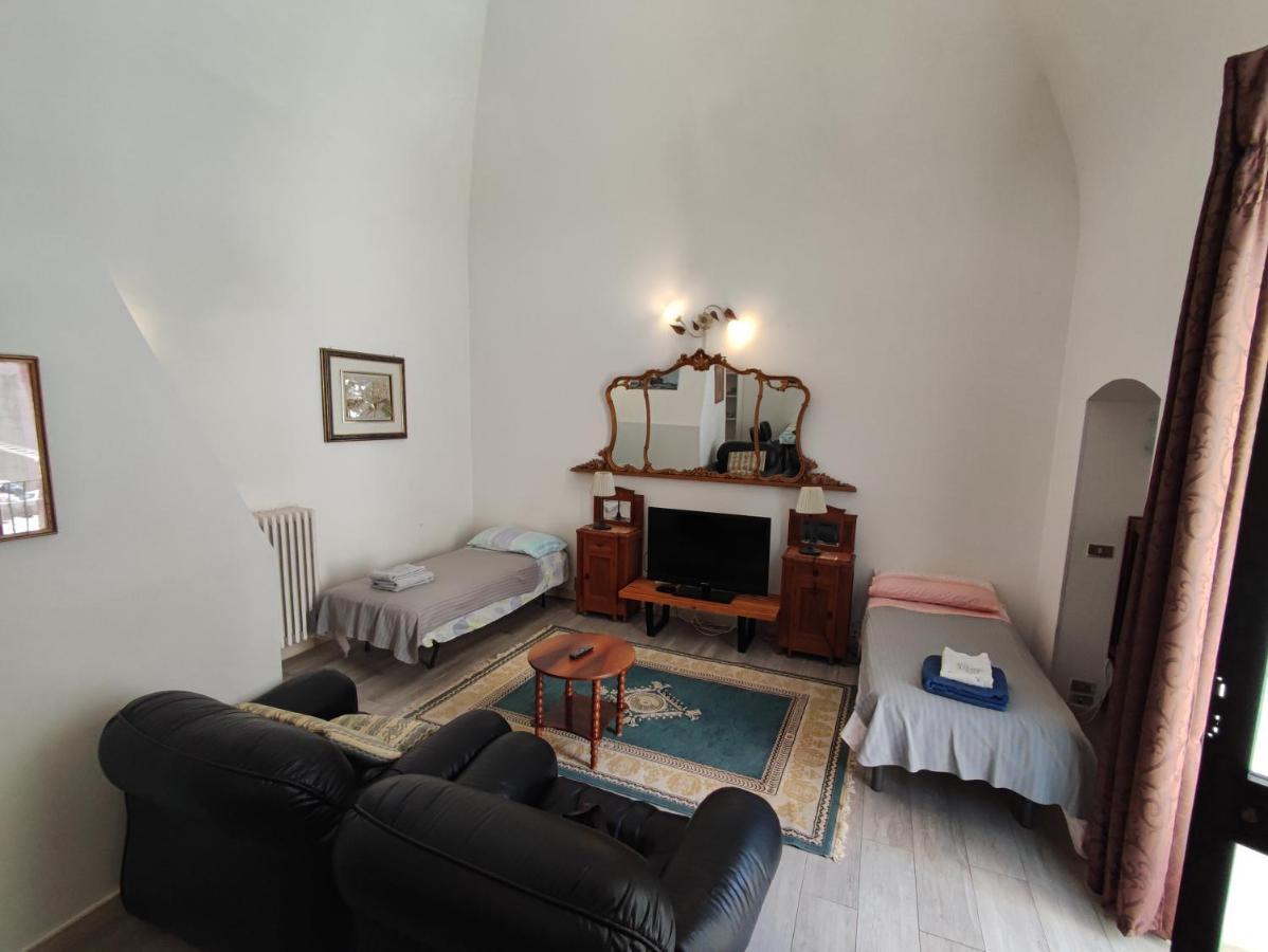 Very Central Apartment, By Shops, Bars, Restaurants Μπάρι Εξωτερικό φωτογραφία